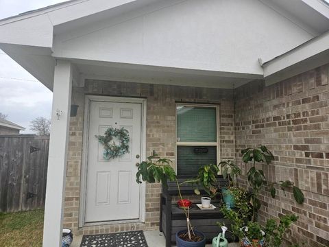 4367 Palmetto Grove Lane Baytown TX 77521