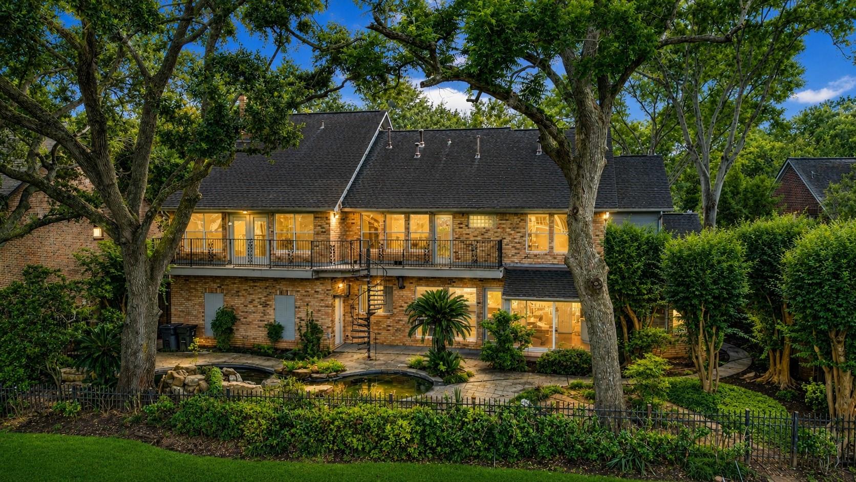 3826 Colony Woods Drive