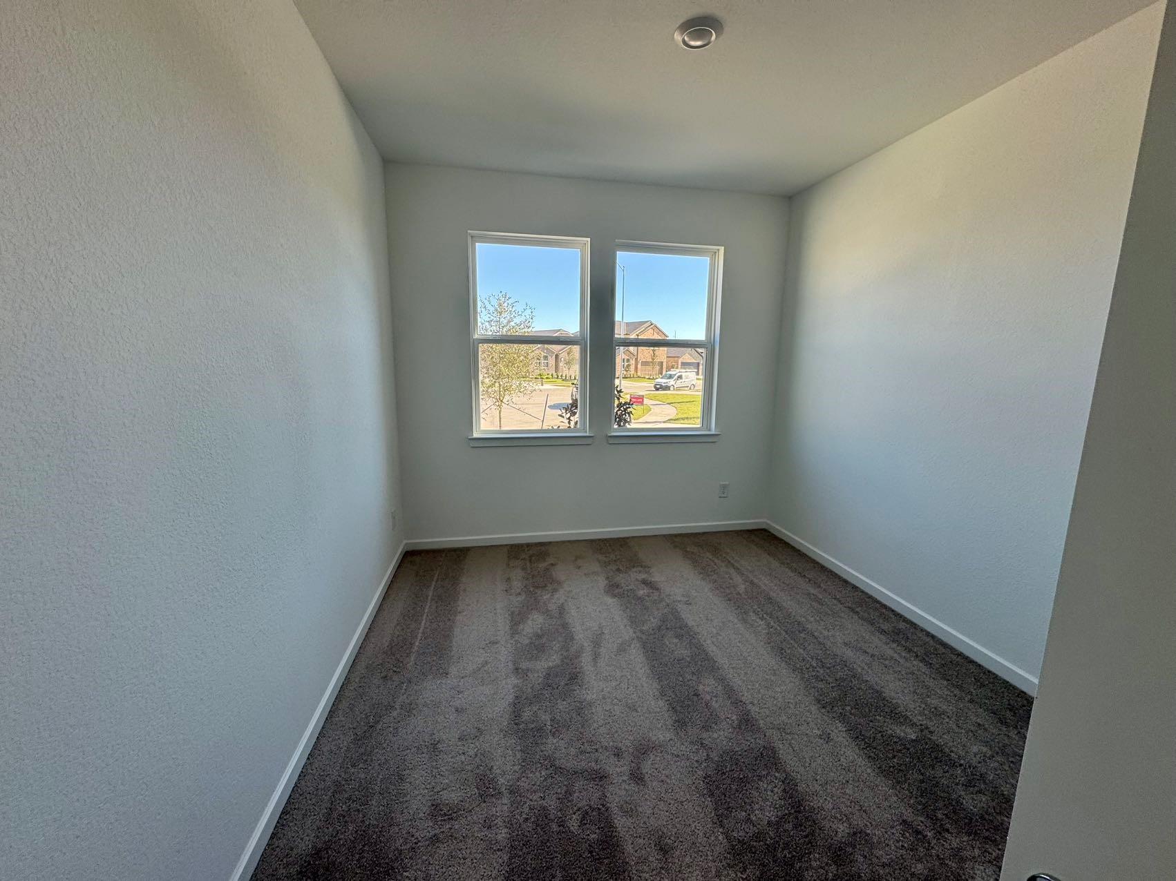 9743 Lucky Knot Lane