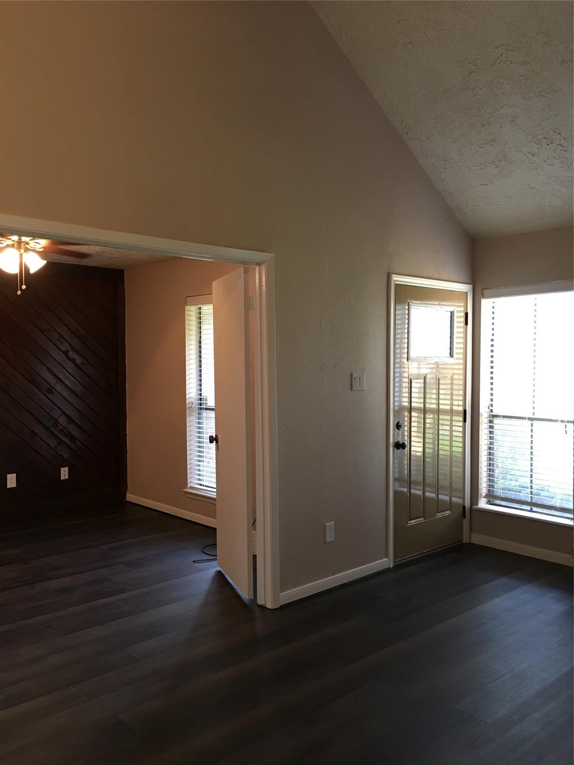 3010 Bee Cave Drive