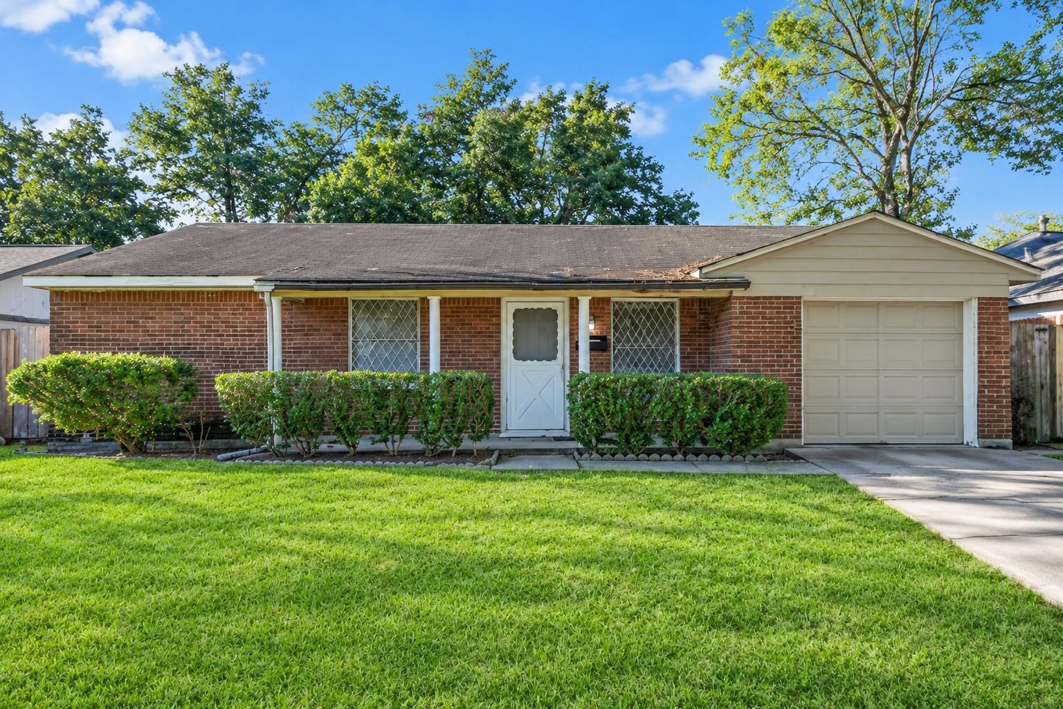 3707 Darlinghurst Drive