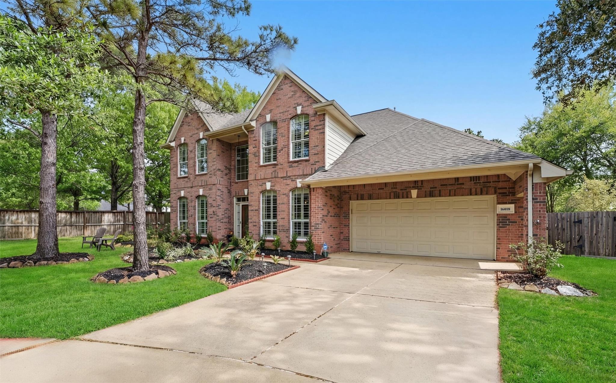 16018 Lower Lake Drive