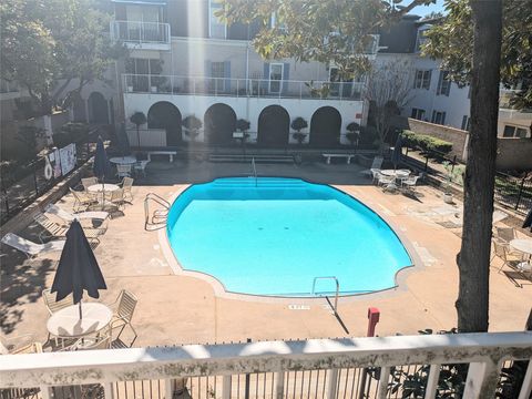 Photo of 2601 Bellefontaine Street #B204, Houston, TX 77025 (MLS # 28847791)