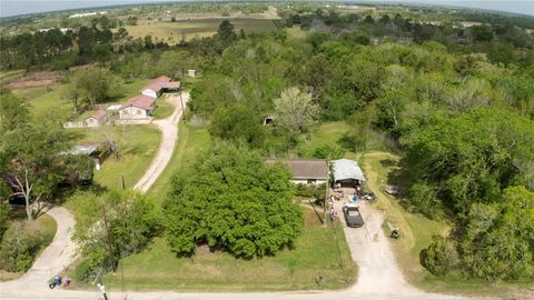 Photo of 2197 County Road 540, Alvin, TX 77511 (MLS # 58084291)