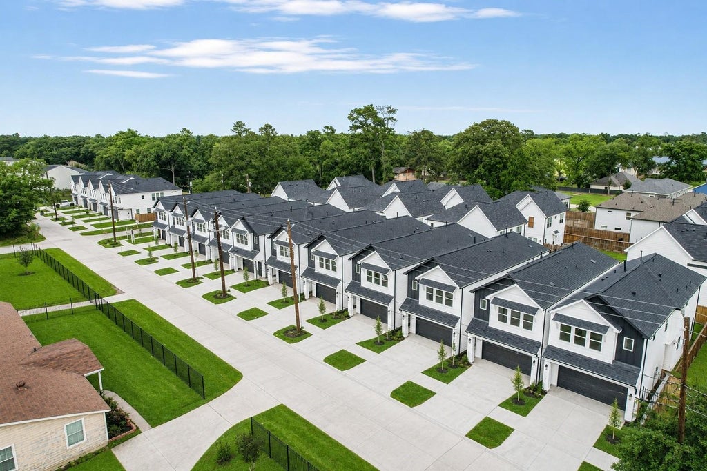 Photo of 5630 Balbo Street, Houston, TX 77091 (MLS # 67767018)