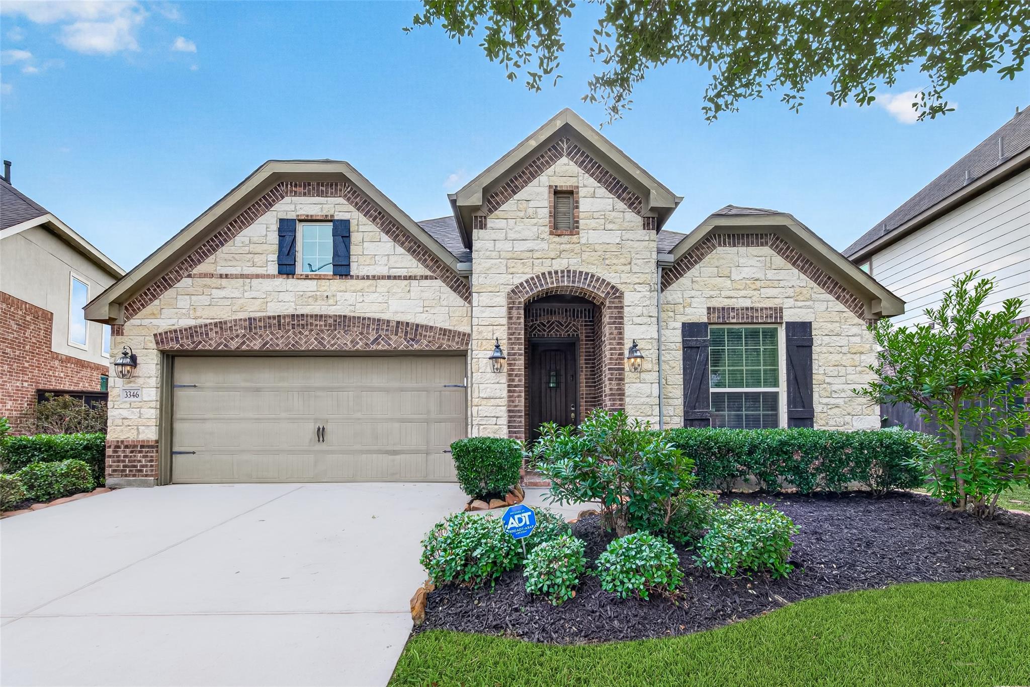 3346 Breeze Bluff Way