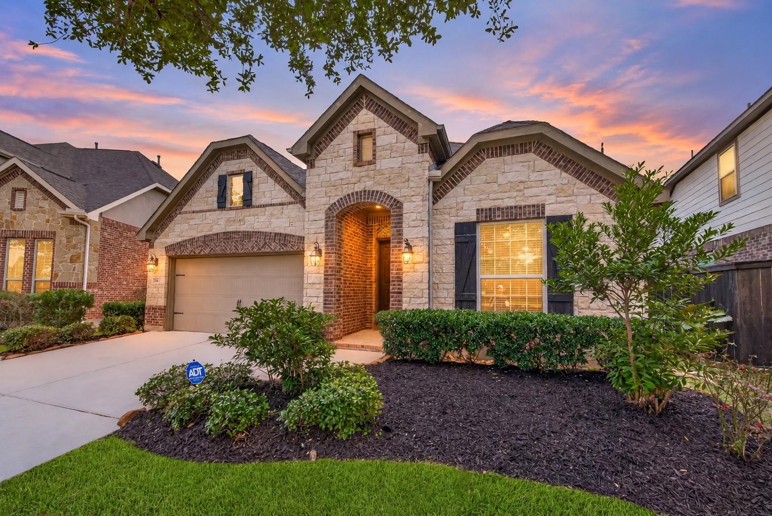 3346 Breeze Bluff Way
