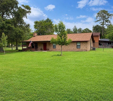 Photo of 4902 Magnolia Lane, Old River-Winfree, TX 77535 (MLS # 28902332)