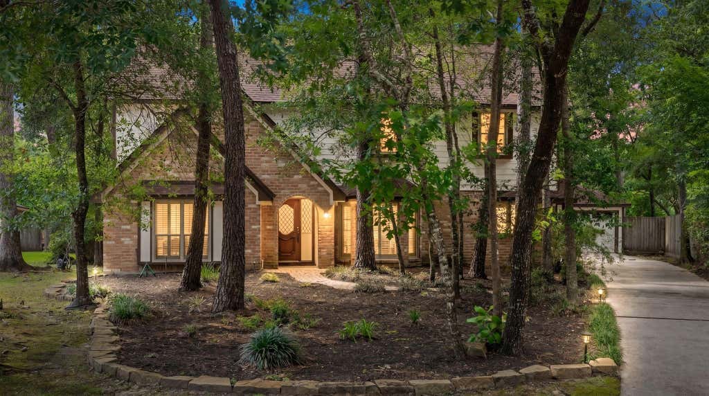Photo of 9 N Havenridge Drive, The Woodlands, TX 77381 (MLS # 65216401)