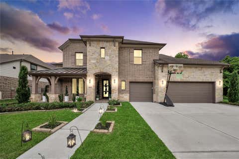 Photo of 8826 Forest Side Drive, Missouri City, TX 77459 (MLS # 74233891)