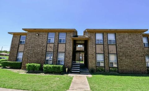 Photo of 2000 Fourth St St, Hempstead, TX 77445 (MLS # 18627071)