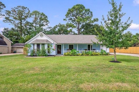 Photo of 3838 Hansen Drive, Dickinson, TX 77539 (MLS # 32181138)