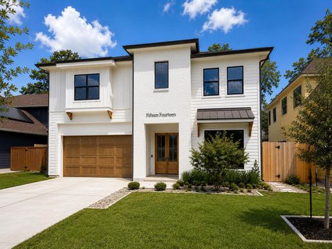 Photo of 1514 Chantilly Lane, Houston, TX 77018 (MLS # 32640146)