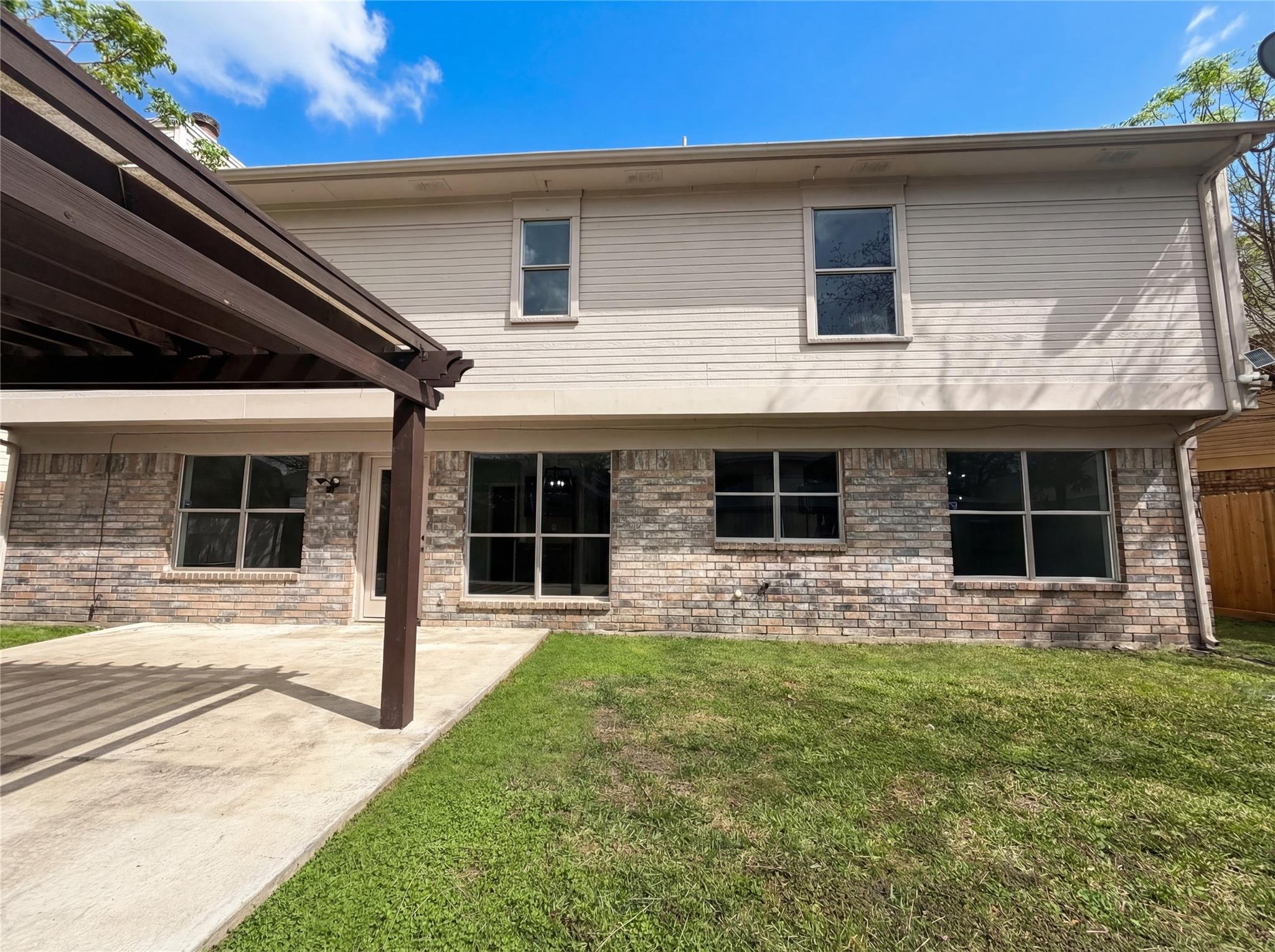 4012 Cedarwood Drive