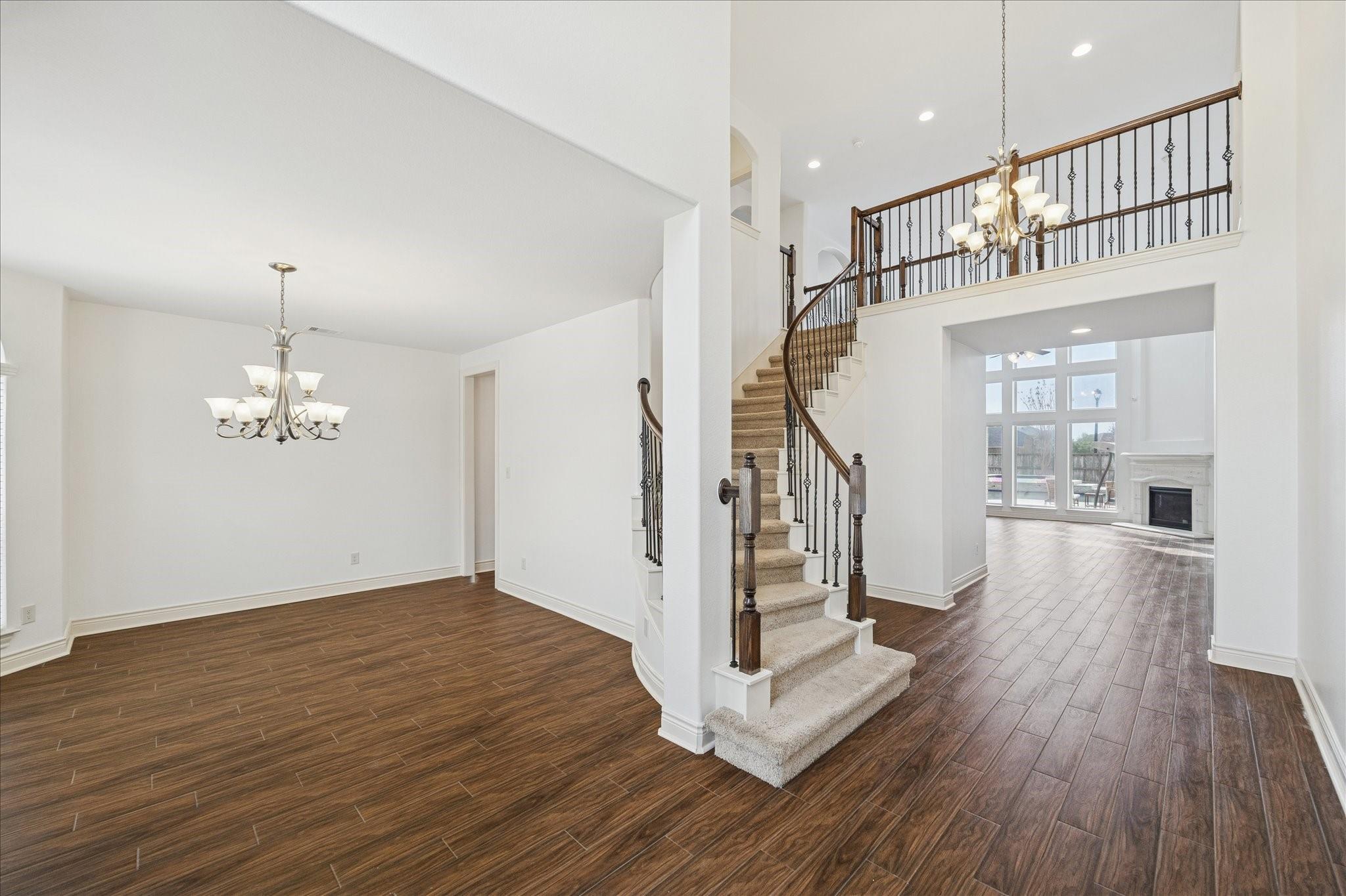 27419 Gladway Manor Drive