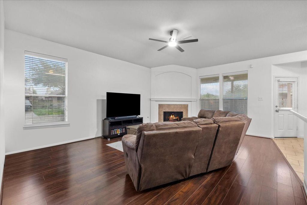 Photo of 2001 Running Brook Lane, Pearland, TX 77584 (MLS # 10479111)