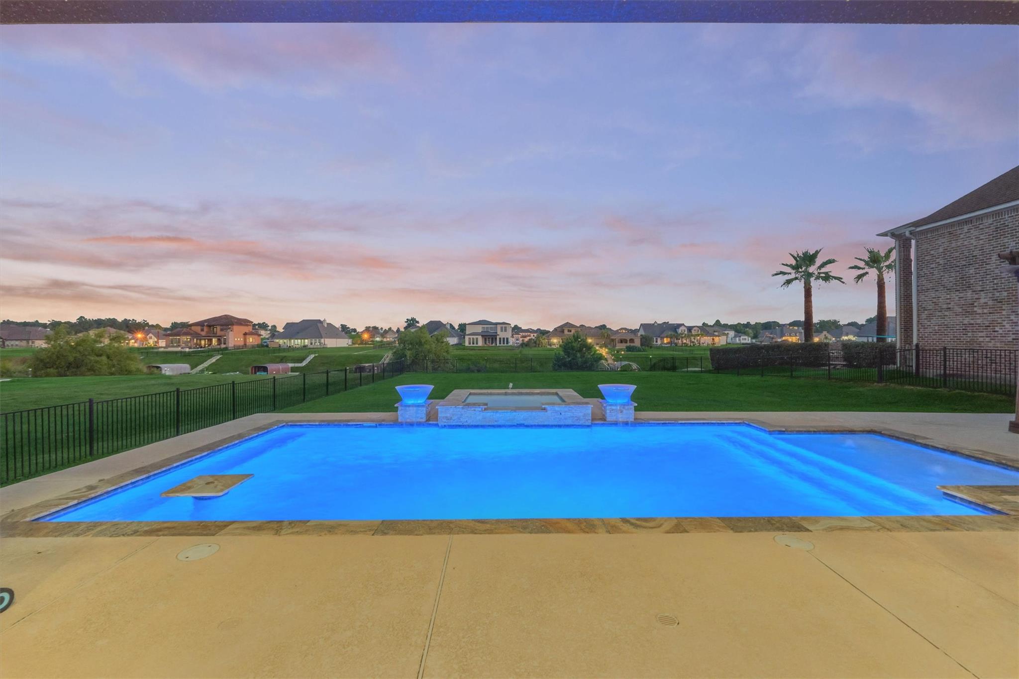 11573 Grand View Drive