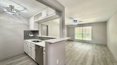 Photo of 1311 Antoine Drive #219, Houston, TX 77055 (MLS # 10017714)