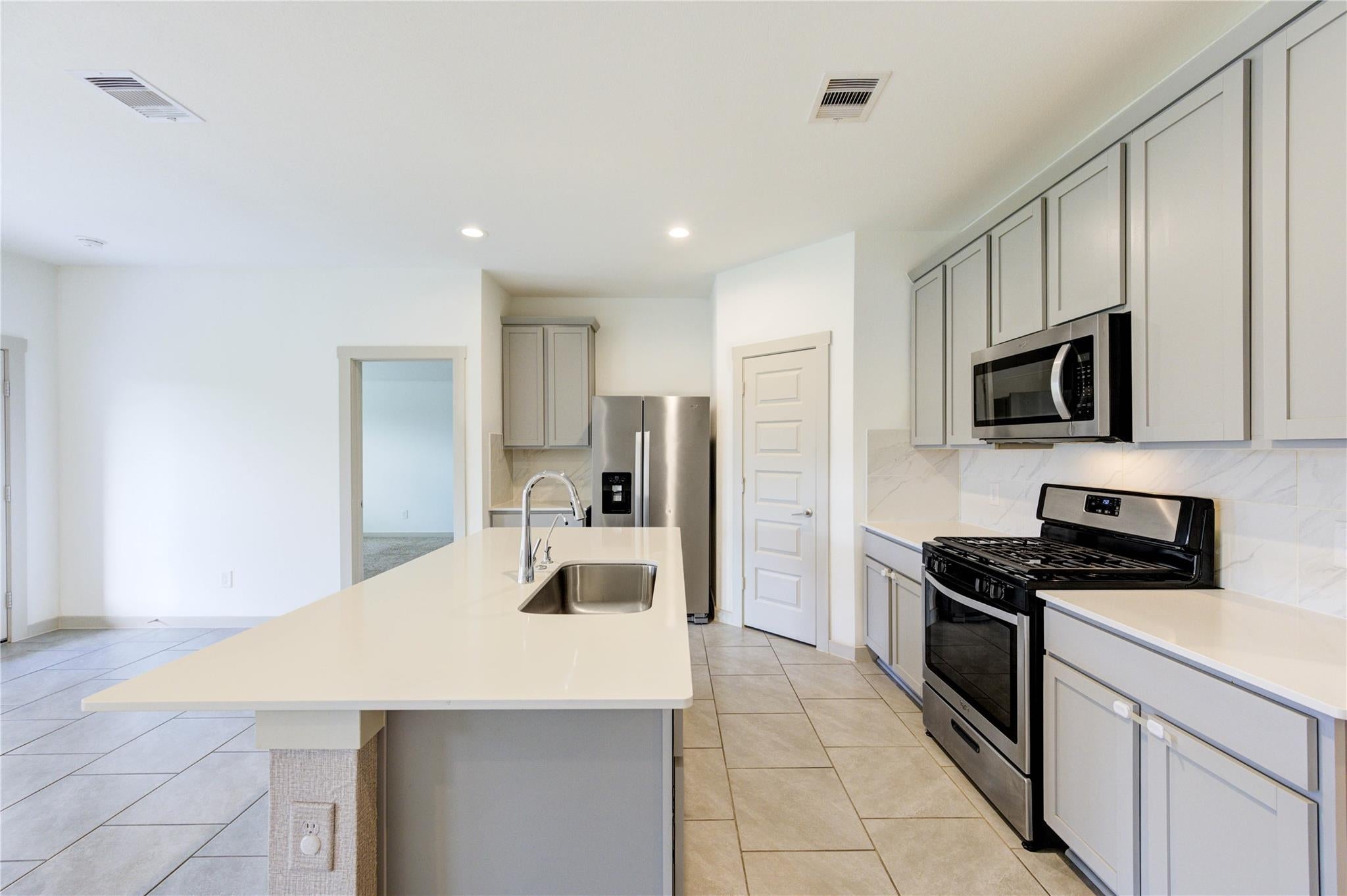 29430 Travis Trace