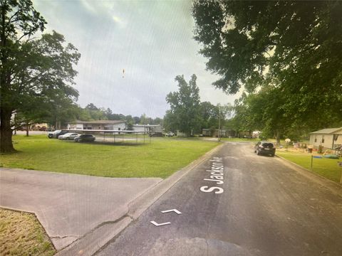 Photo of 220 S Jackson Avenue, Livingston, TX 77351 (MLS # 54593571)