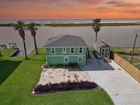 549 Private Road 675 Sargent TX 77414