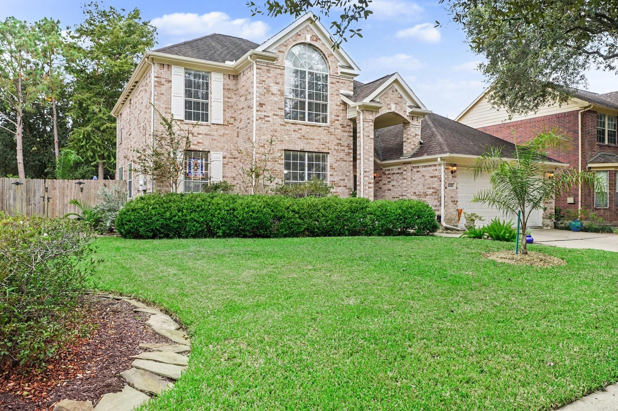 2123 Autumn Cove Drive