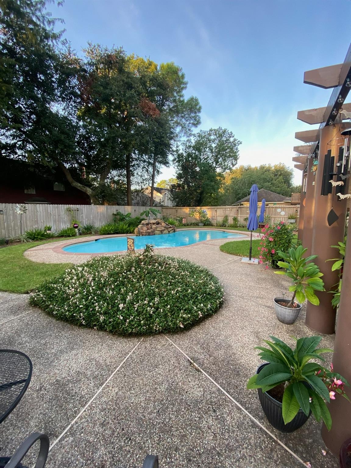2123 Autumn Cove Drive