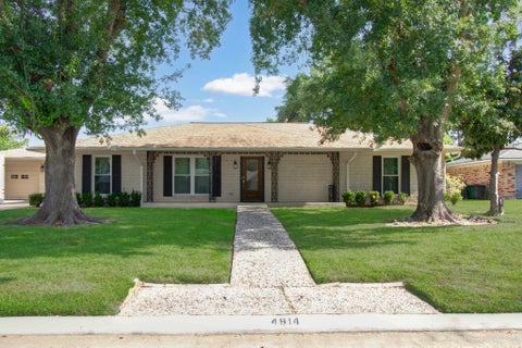 Photo of 4814 Burning Tree Drive, Baytown, TX 77521 (MLS # 51213713)