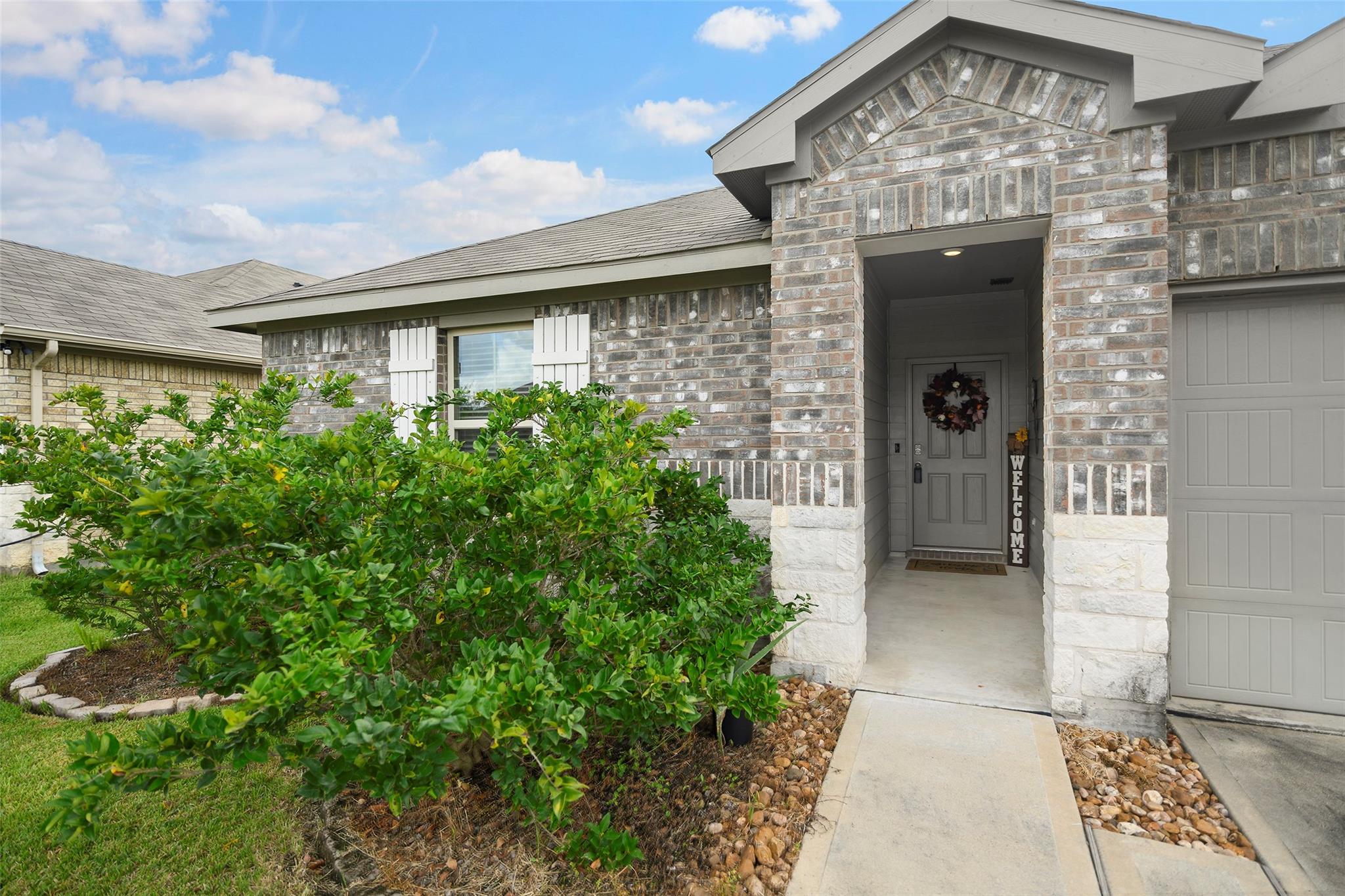 5518 Kingston Crest Lane