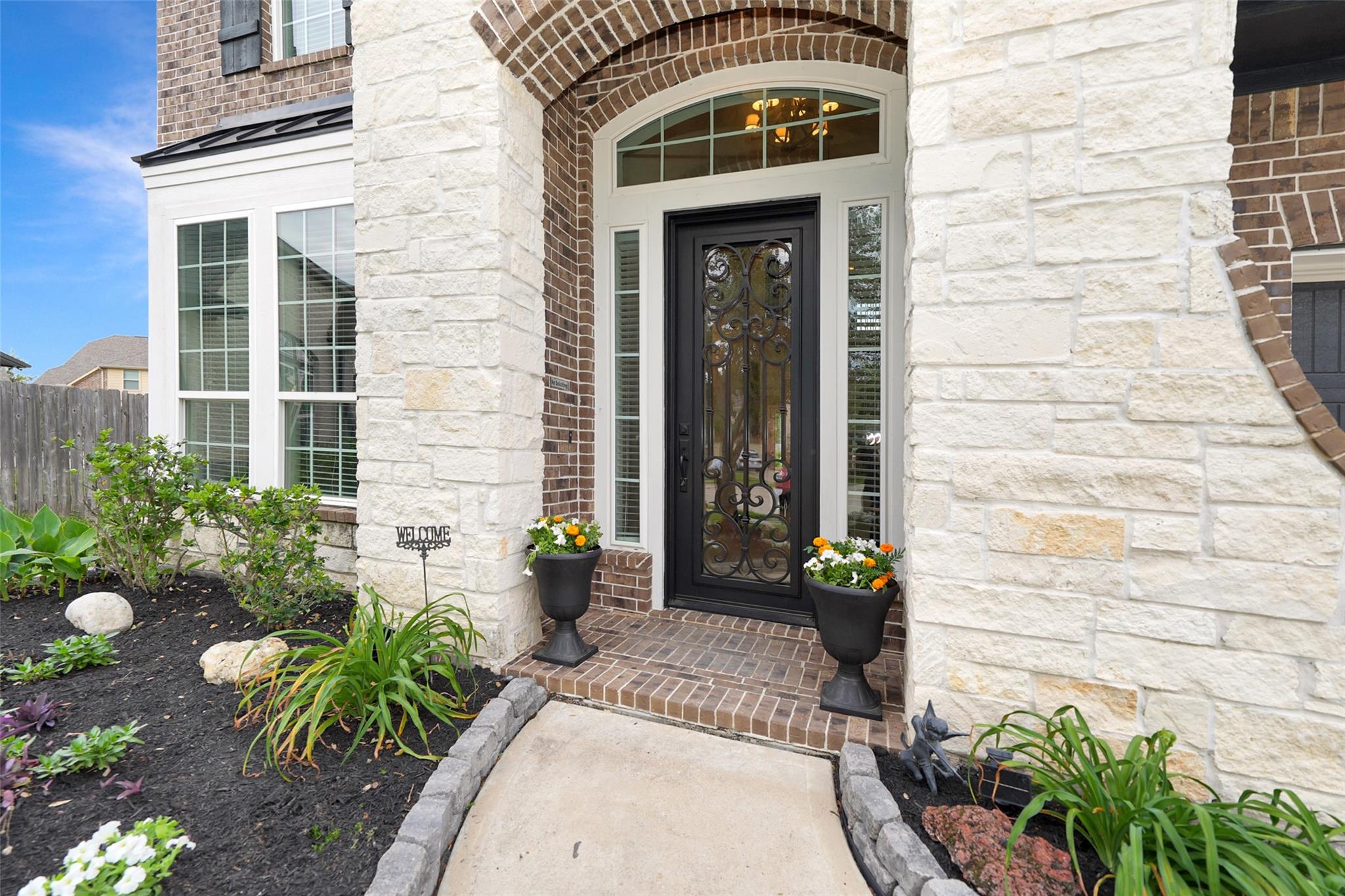 2807 Oakdale Landing Court