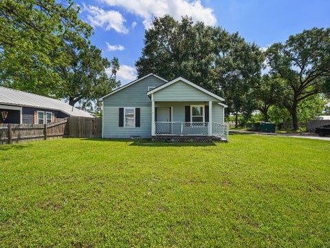Photo of 111 Holderrieth Boulevard, Tomball, TX 77375 (MLS # 35683056)