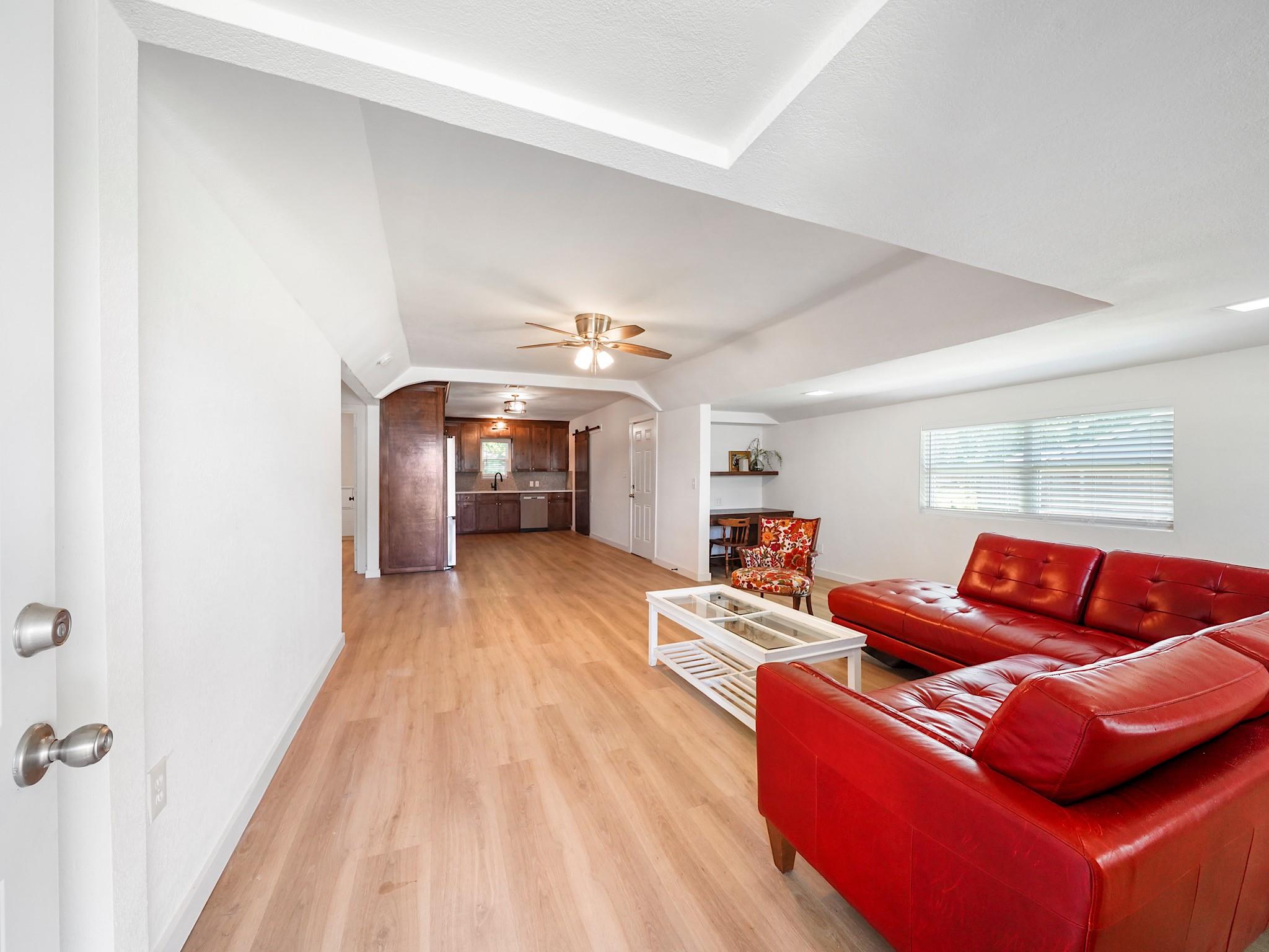 111 Holderrieth Boulevard