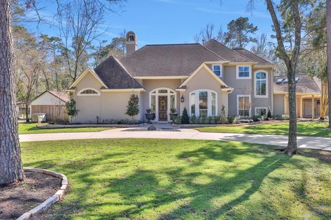 Photo of 2035 Players Path, Houston, TX 77339 (MLS # 41577820)