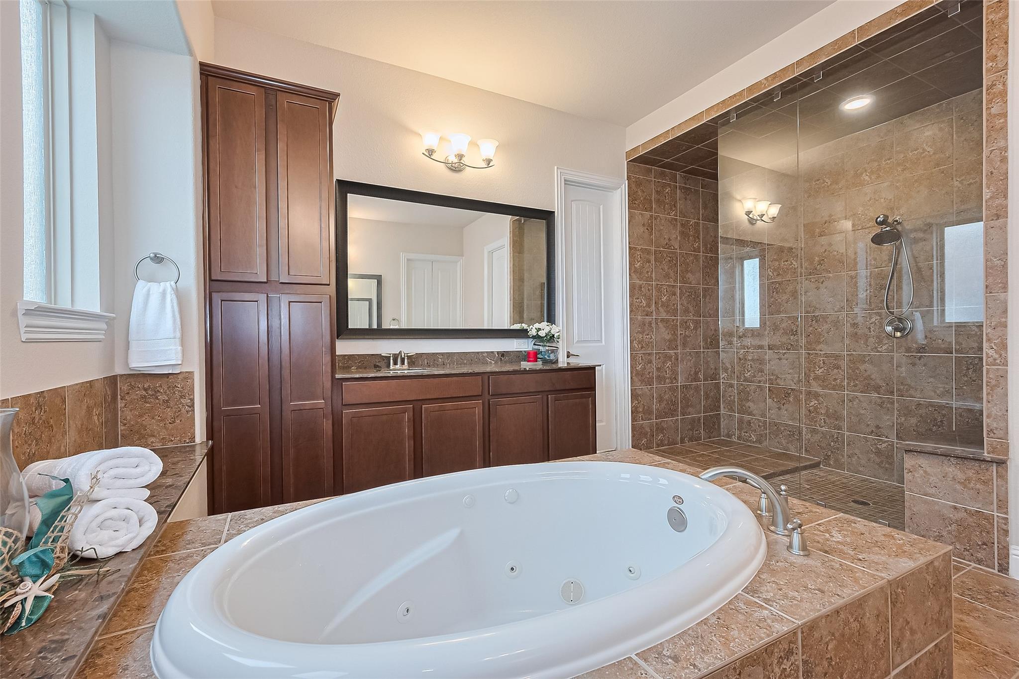 2110 Aztec Thrush Drive