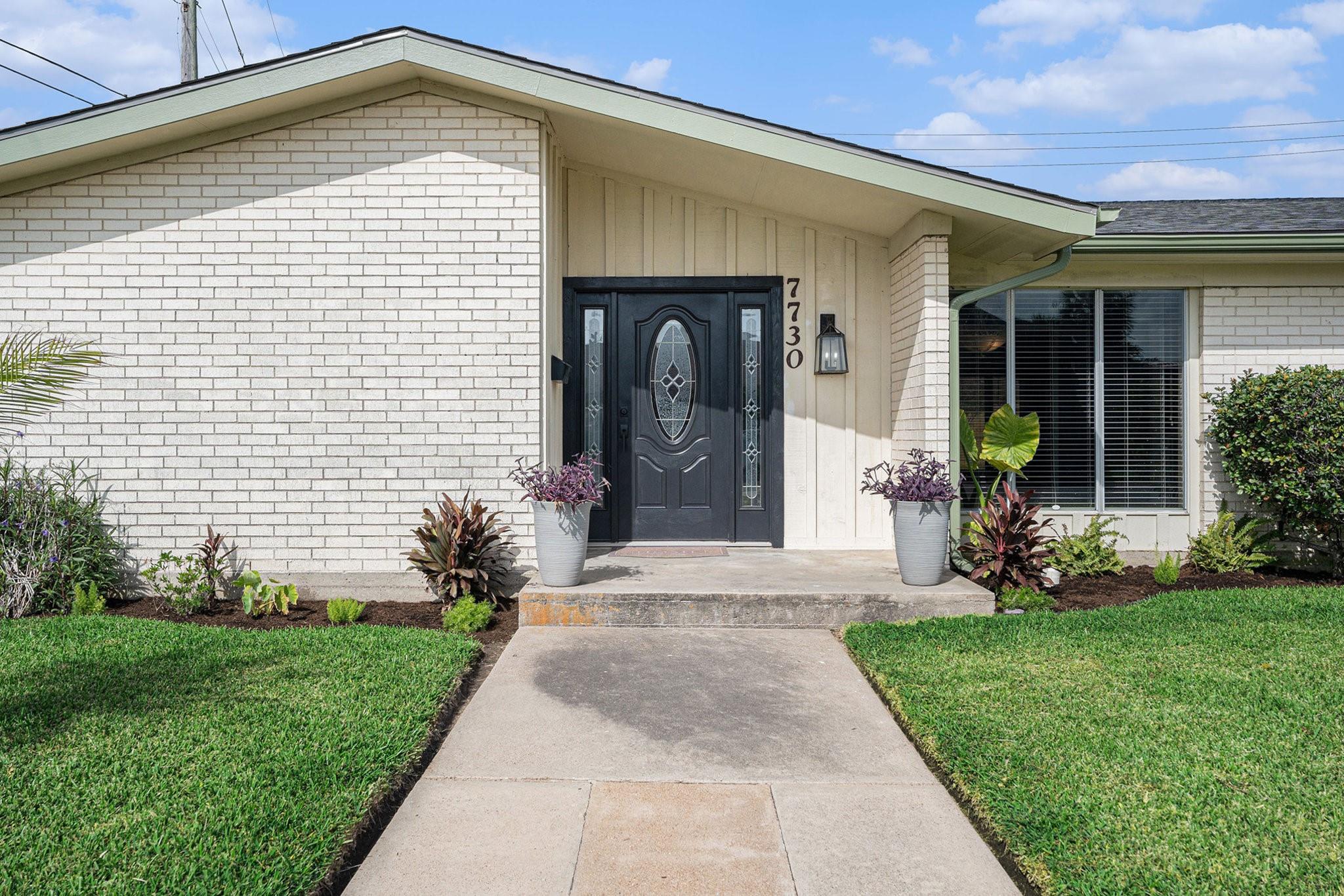 7730 Chantilly Circle