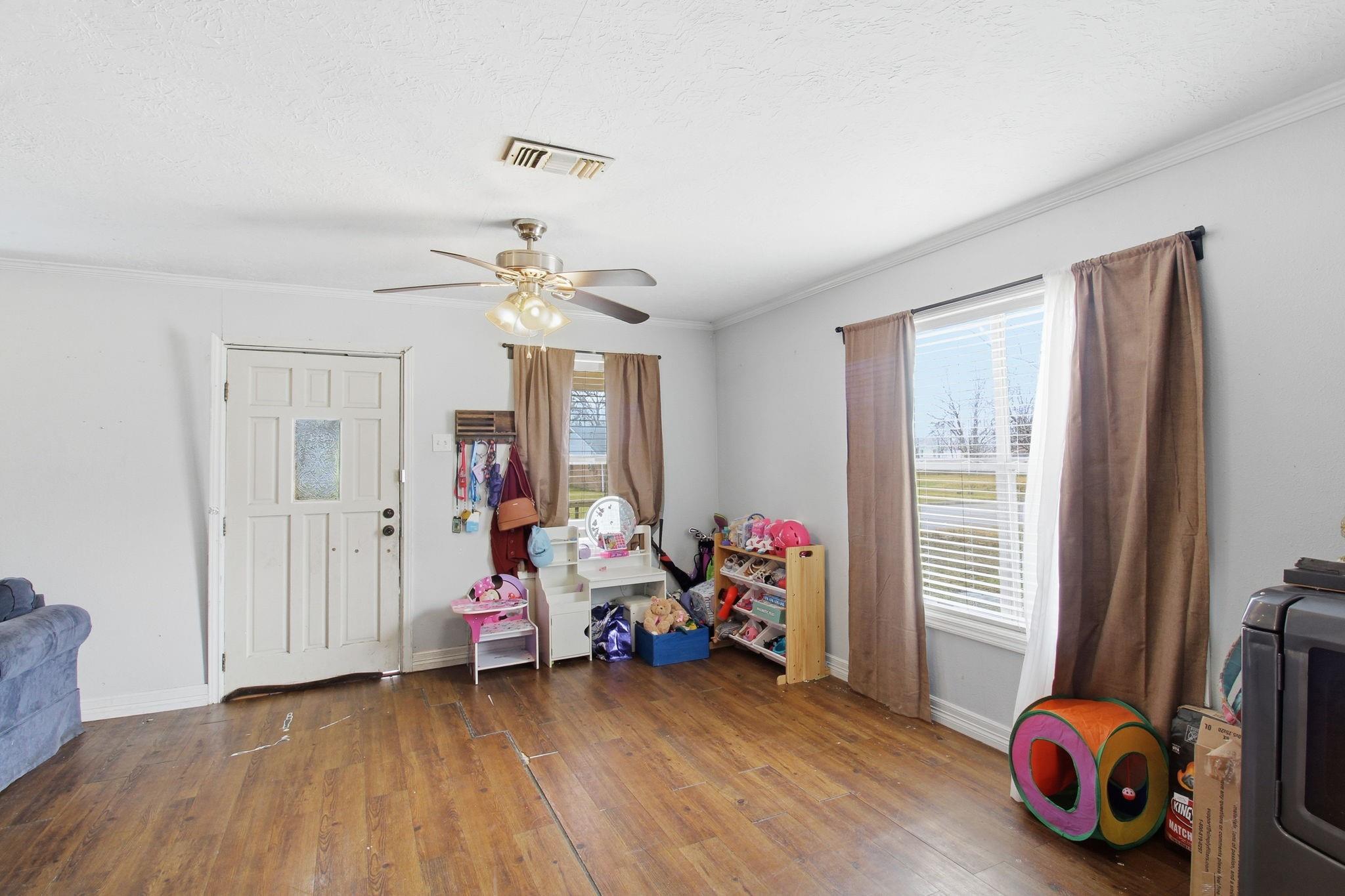 1701 W Humble Street