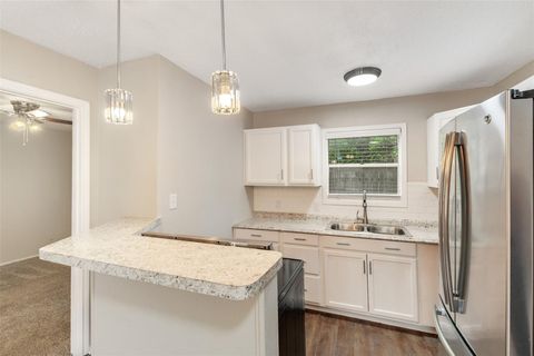 Photo of 1514 Broadmoor Drive #D, Bryan, TX 77802 (MLS # 13096882)