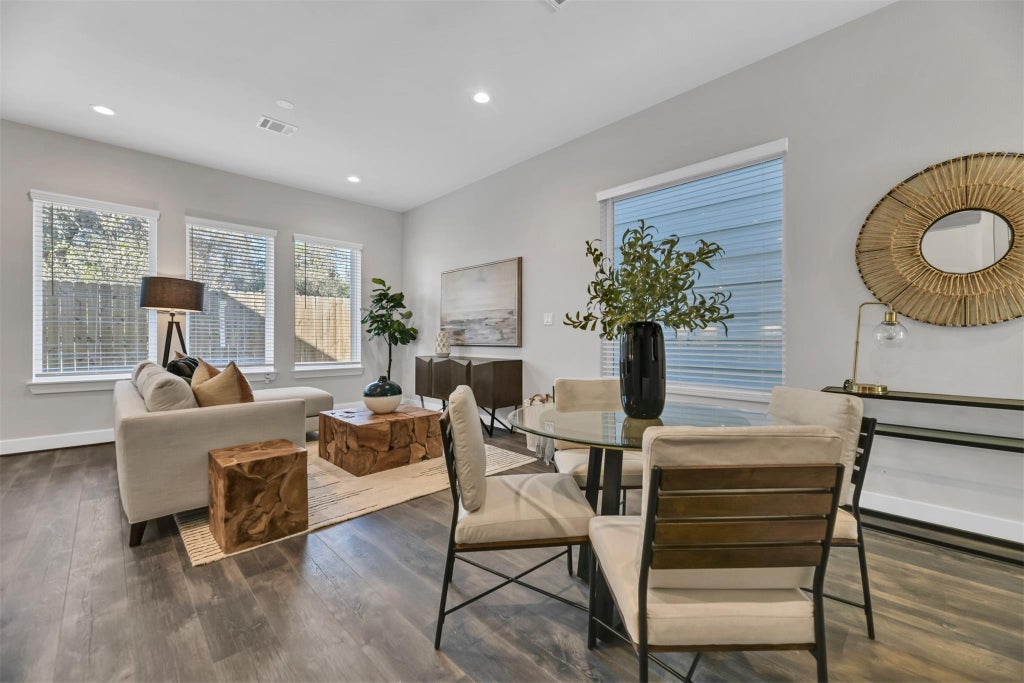 Photo of 5721 White Magnolia Street, Houston, TX 77091 (MLS # 59747585)