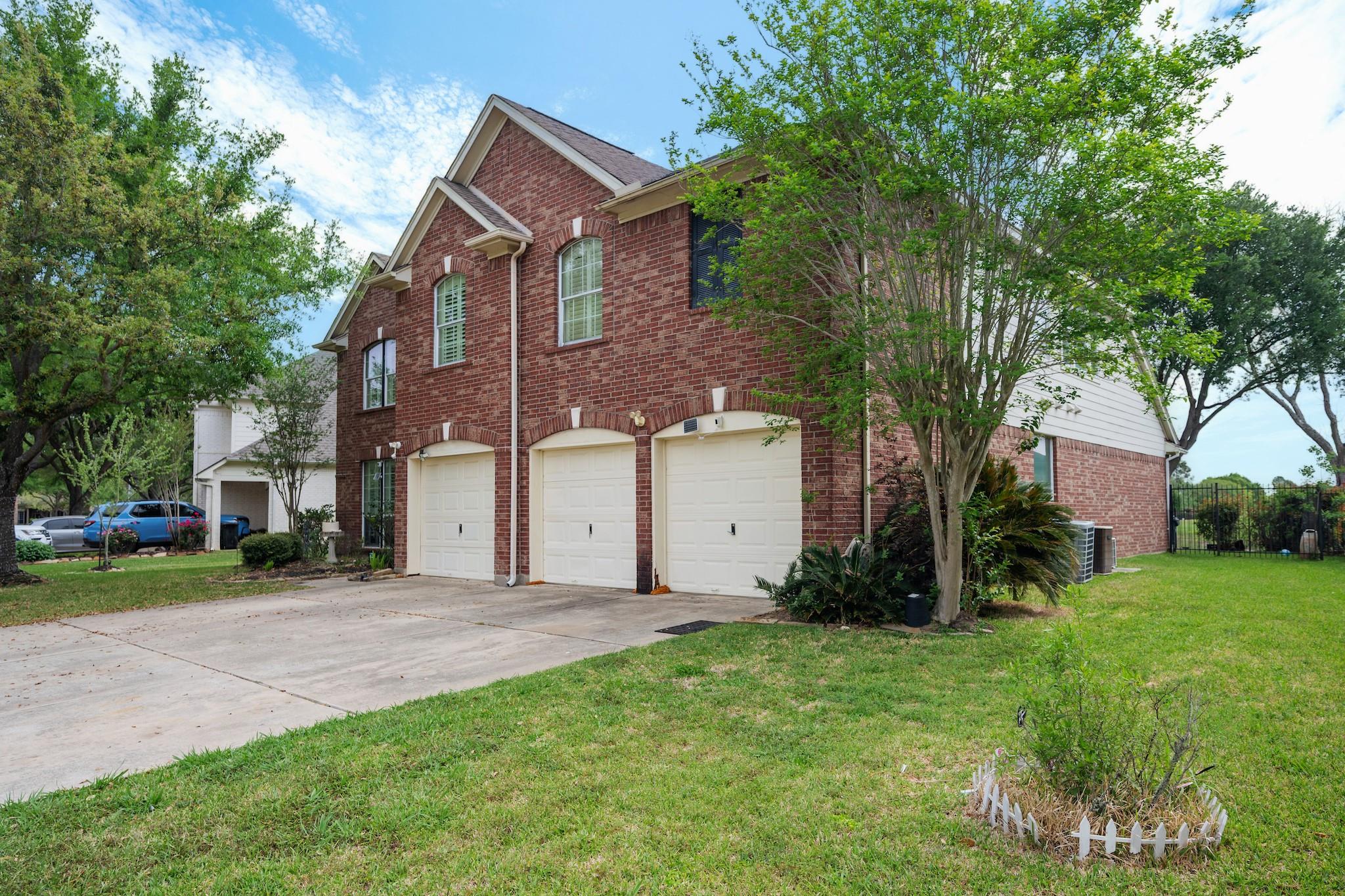 1823 Blue Water Bay Drive