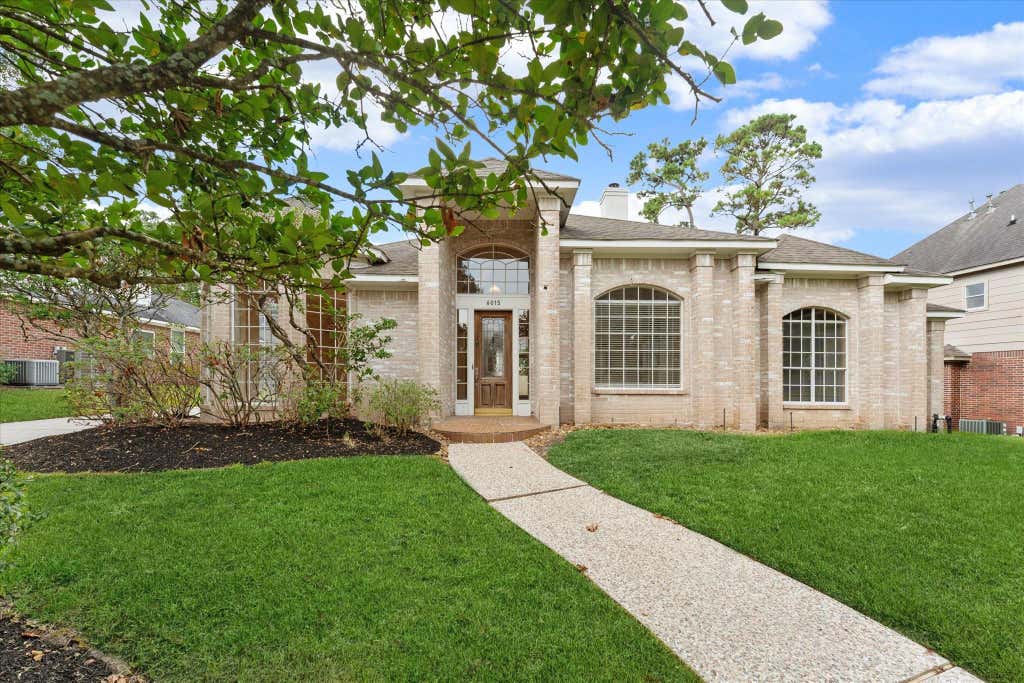Photo of 6015 Rapid Creek Court, Houston, TX 77345 (MLS # 54836835)