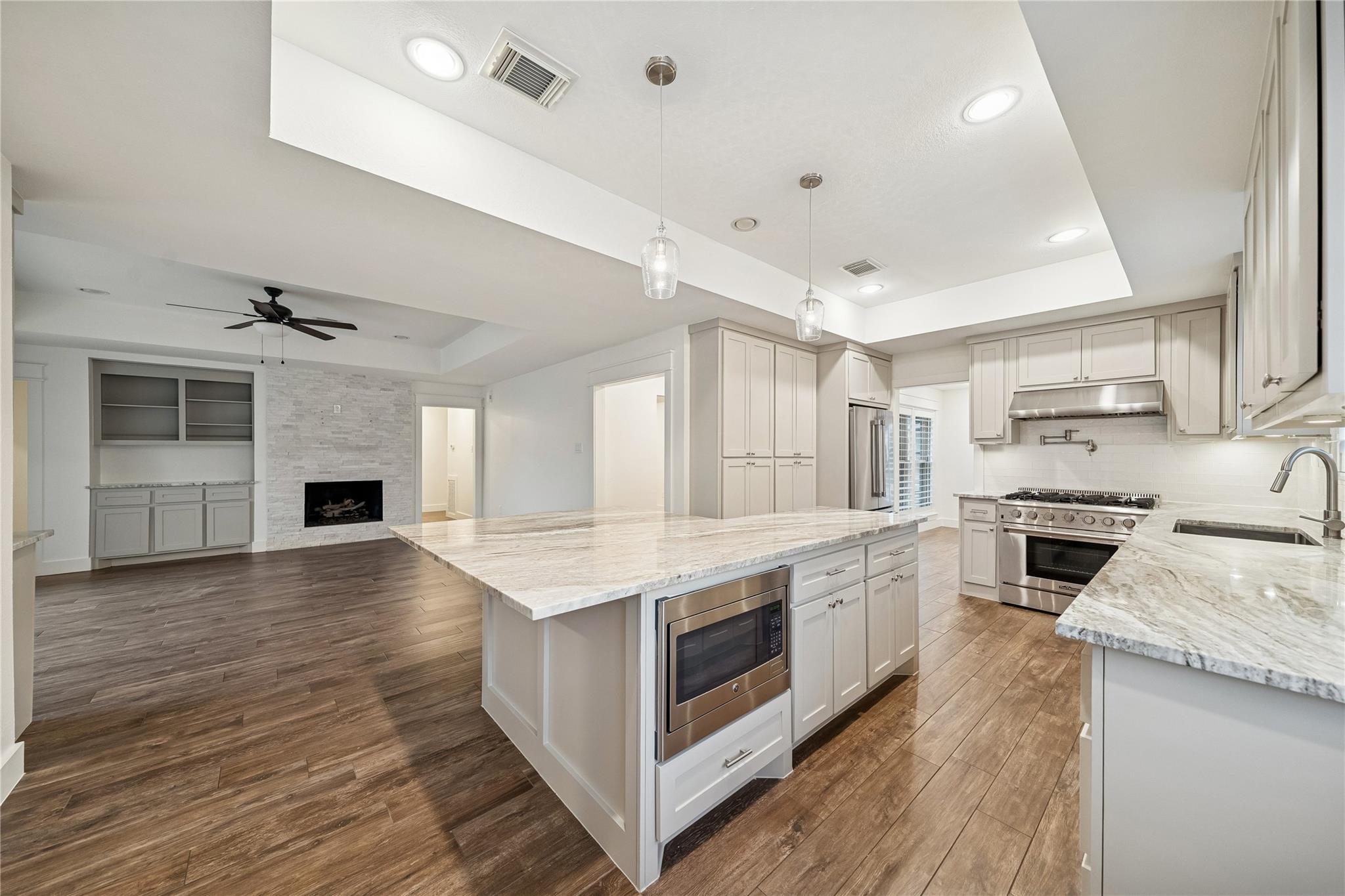 8911 Echo Valley Drive