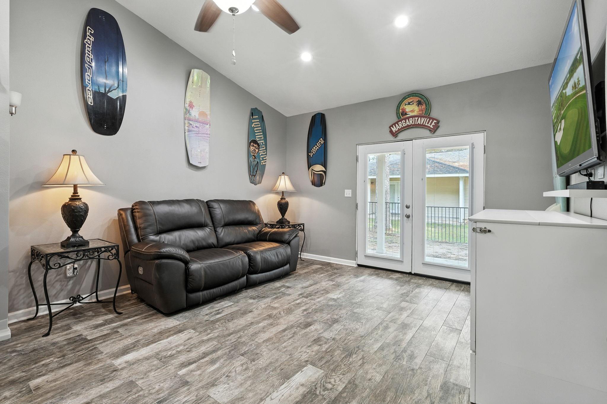 3432 Balboa Circle