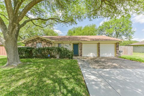 2415 Heather Street Highlands TX 77562