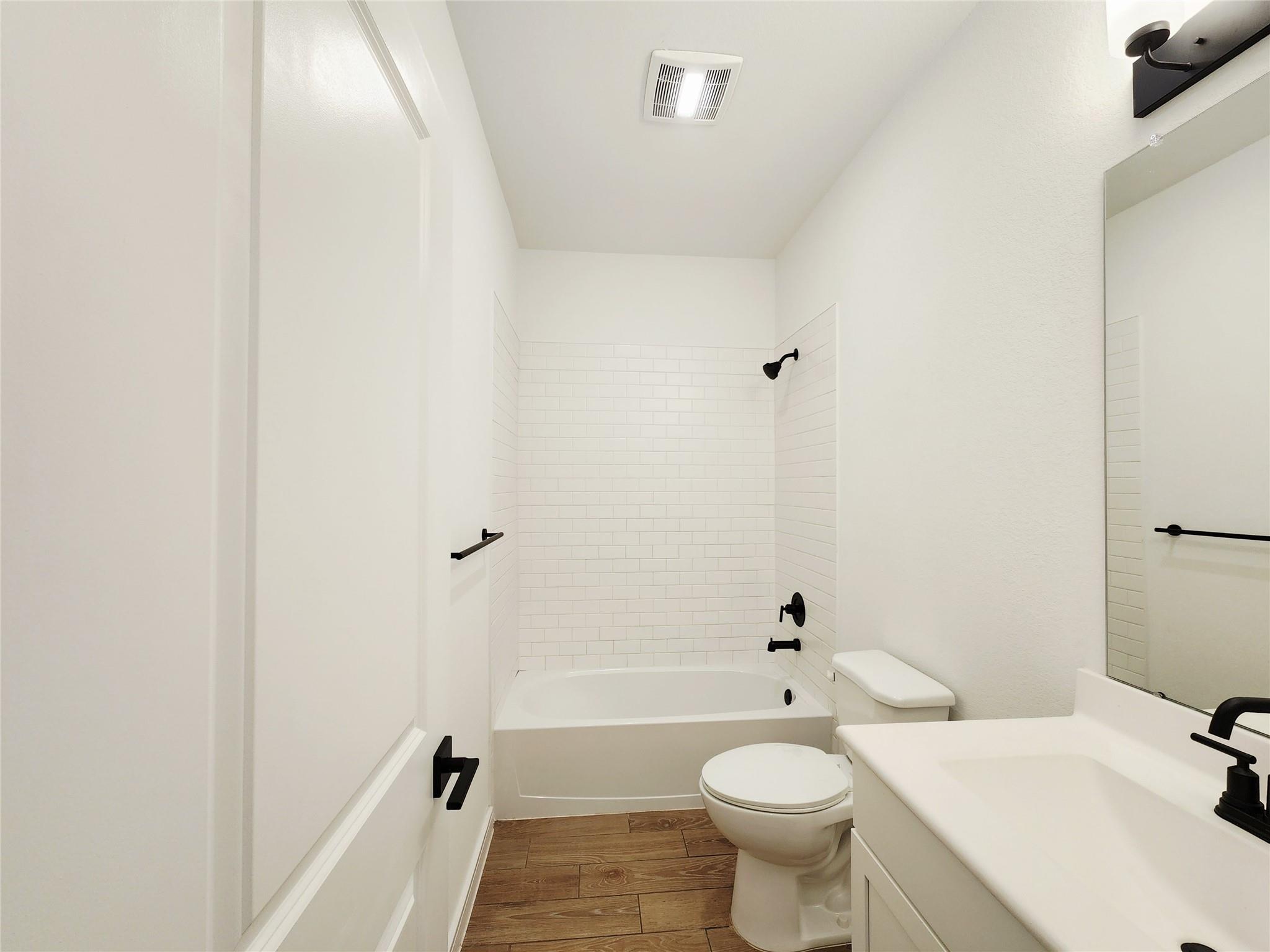 8430 Bay Ridge Circle