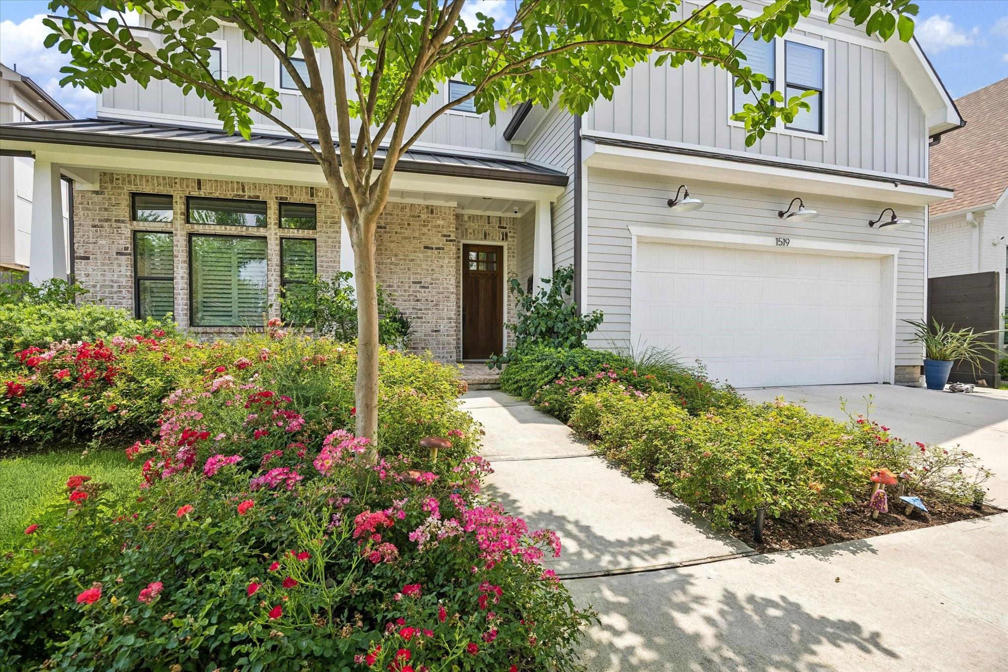 1519 Richelieu Lane