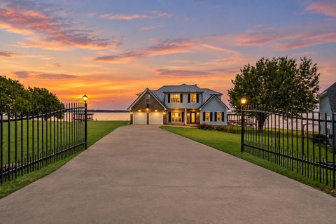 Homes For Sale - 237 Vivian Road<br/> Onalaska, TX 77360