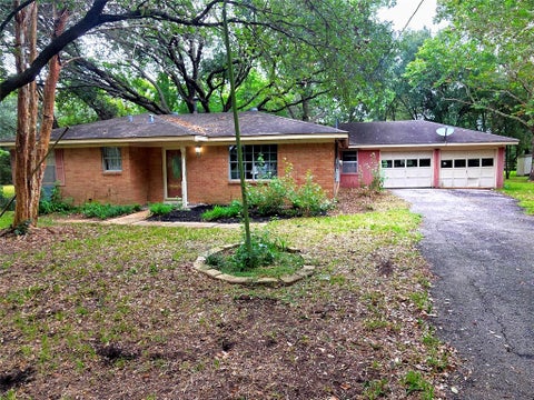Photo of 13502 30th Street, Santa Fe, TX 77510 (MLS # 92801987)
