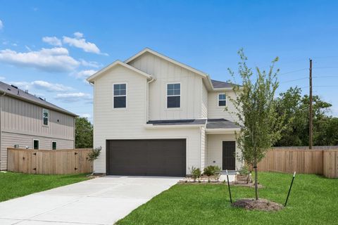 Photo of 6922 Bens Landing, Cove, TX 77523 (MLS # 93999617)