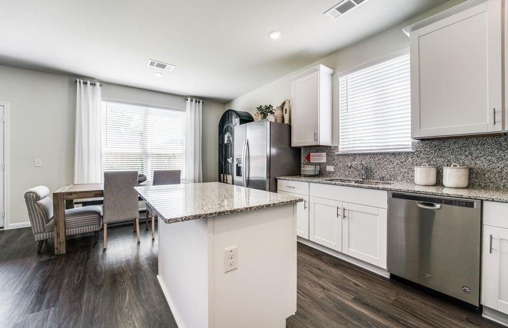 6922 Bens Landing