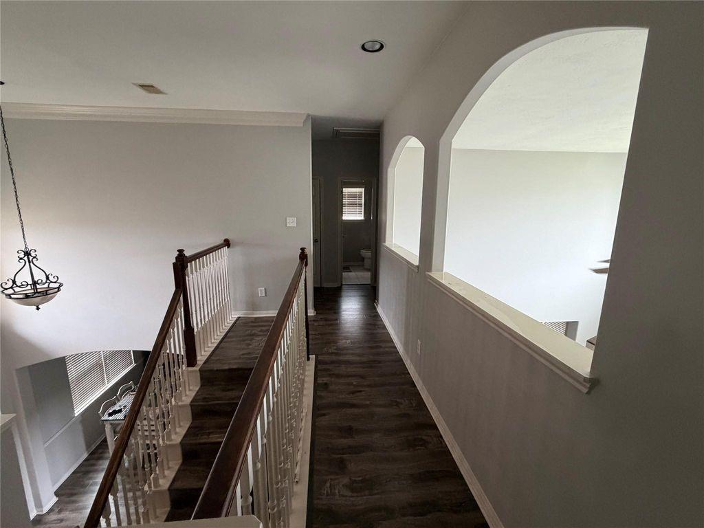 1702 Lansing Cove Drive